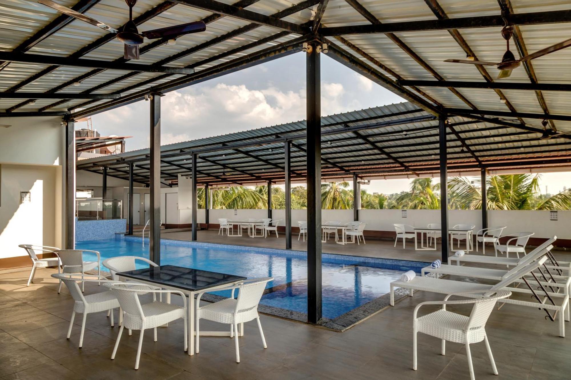 La Baga Beach Hotel By Orion Hotels Calangute Exterior photo